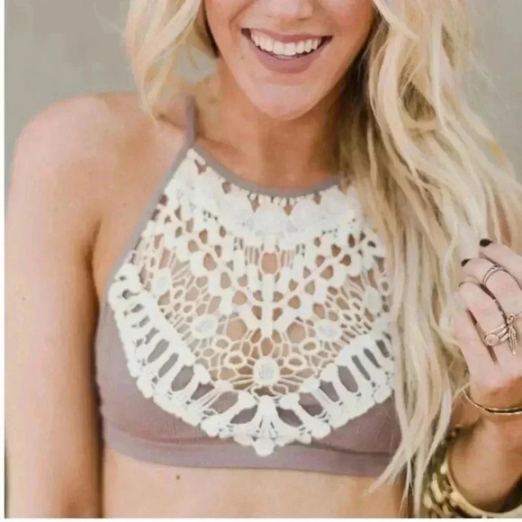 🆕Violet Crochet High Neck Bralette🆕 - Picture 1 of 7